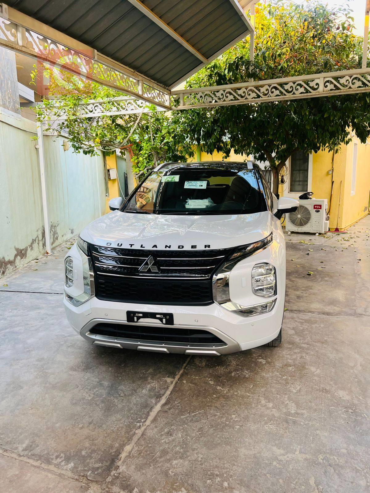 ميتسوبيشي اوتلاندر